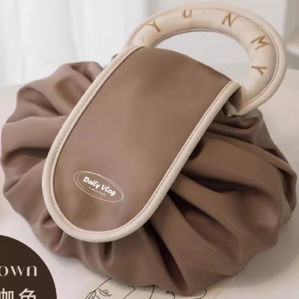 Lazy Cosmetic Bag Women's 2024 - Tile Bag Drawstring avaliação e preço