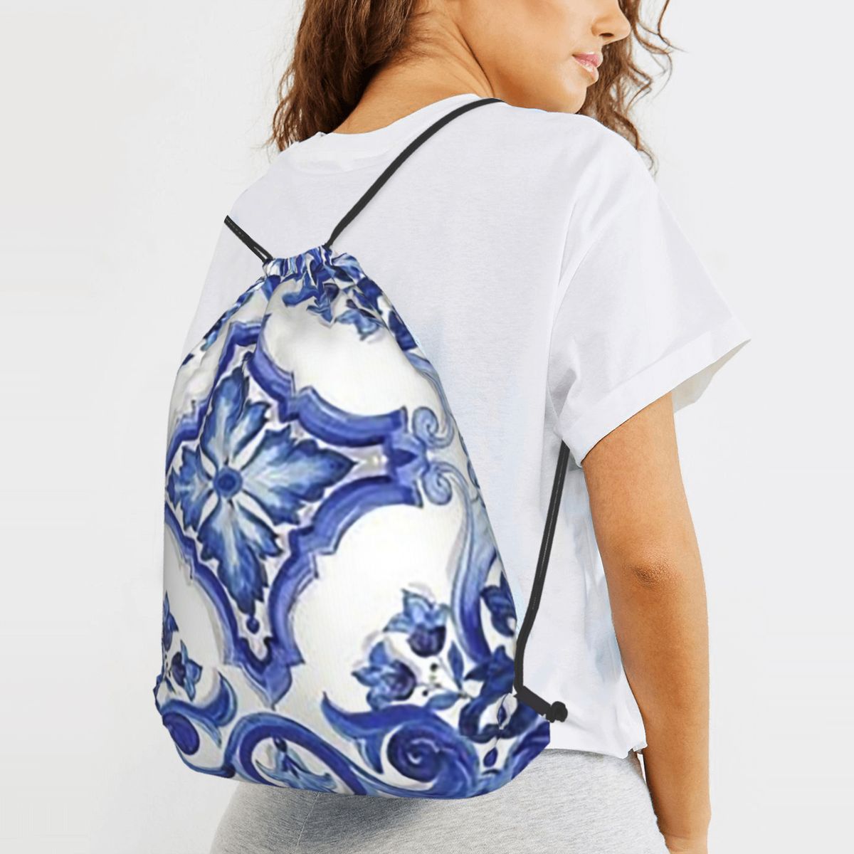 Blue Ornate Floral Mediterrane - Tile Bag Drawstring avaliação e preço